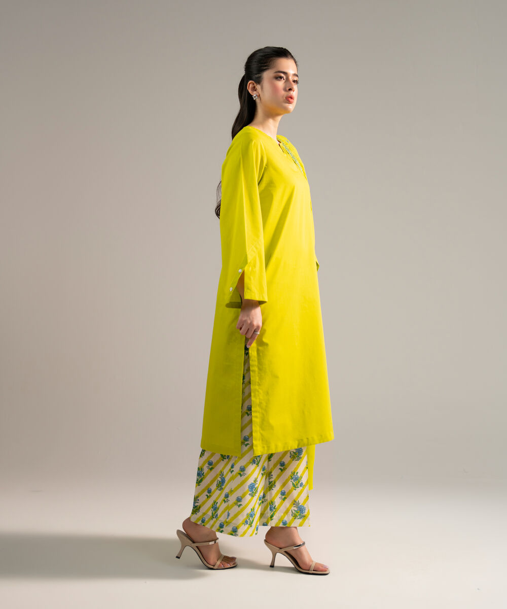 Women's RTW Crosshatch Solid Green 3 Piece Suit