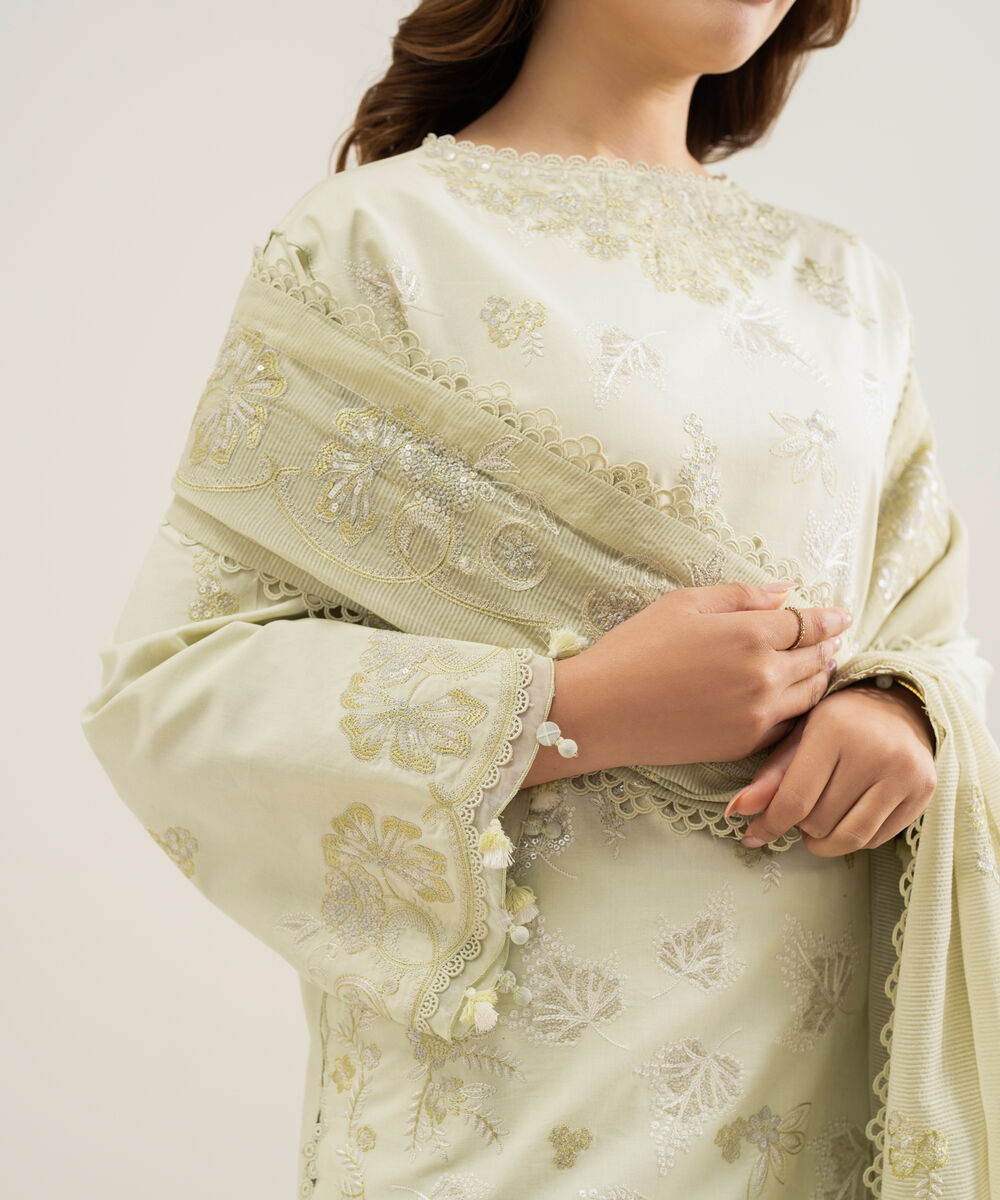 Women's Unstitched Lawn Embroidered Green 3 Piece Suit