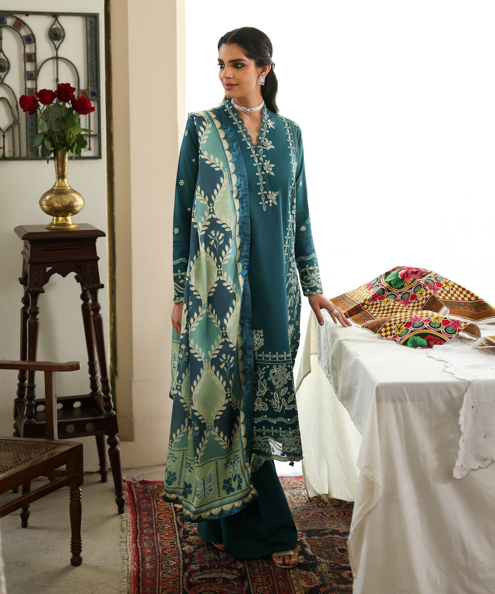 Women's Unstitched Textured Lawn Embroidered Green 3 Piece Suit