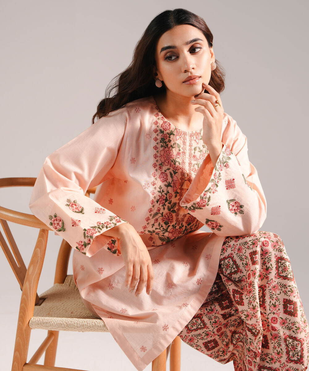 Women's RTW Crosshatch Embroidered Pink 2 Piece Suit