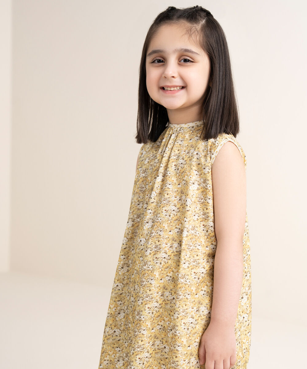 Girls Two Piece Printed Arabic Lawn Suit