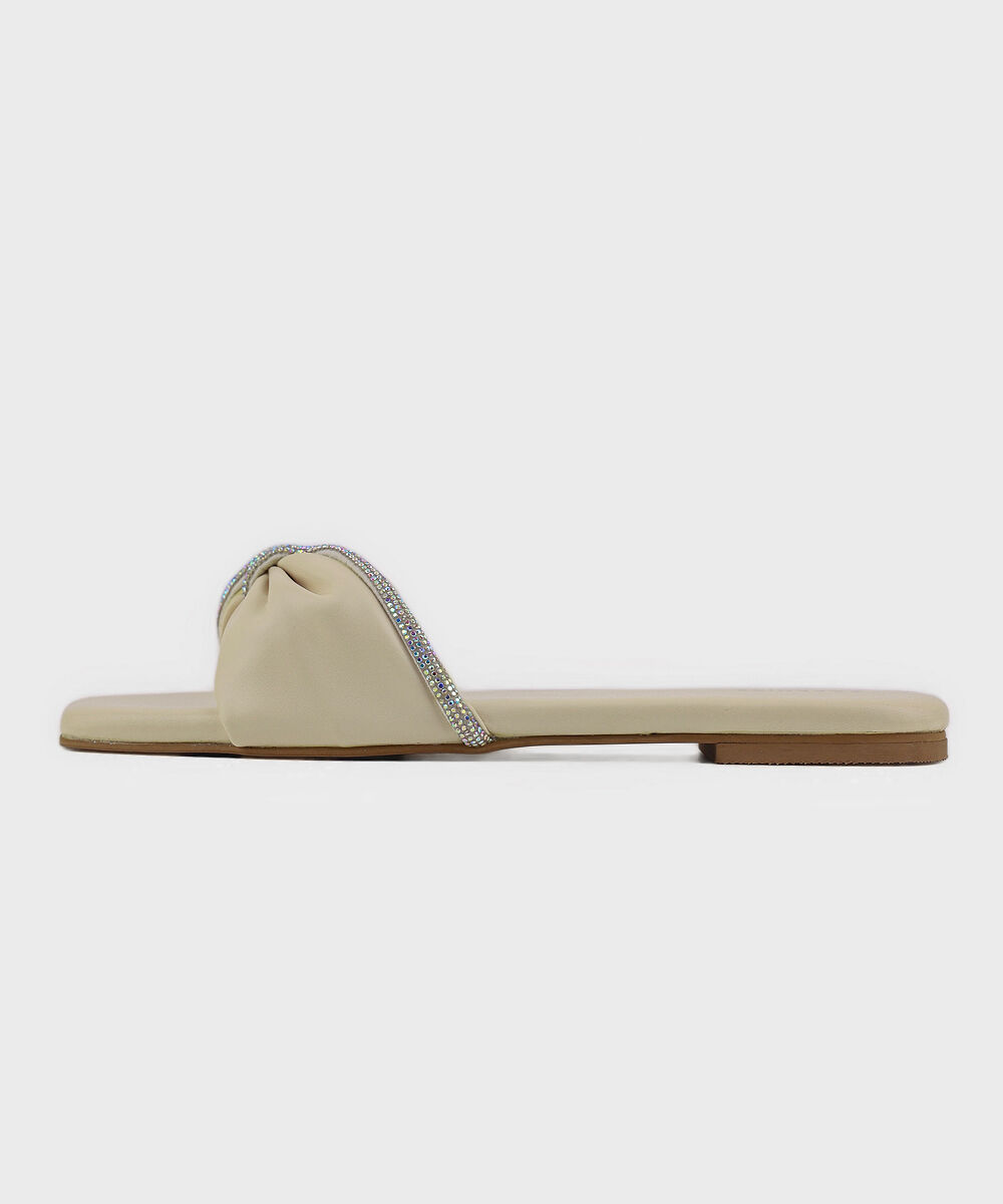 Women's Off White Flats