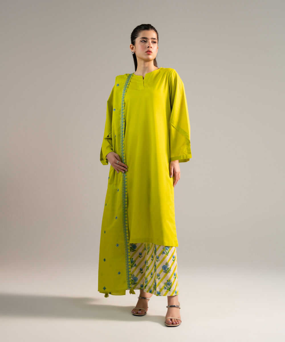 Women's RTW Crosshatch Solid Green 3 Piece Suit