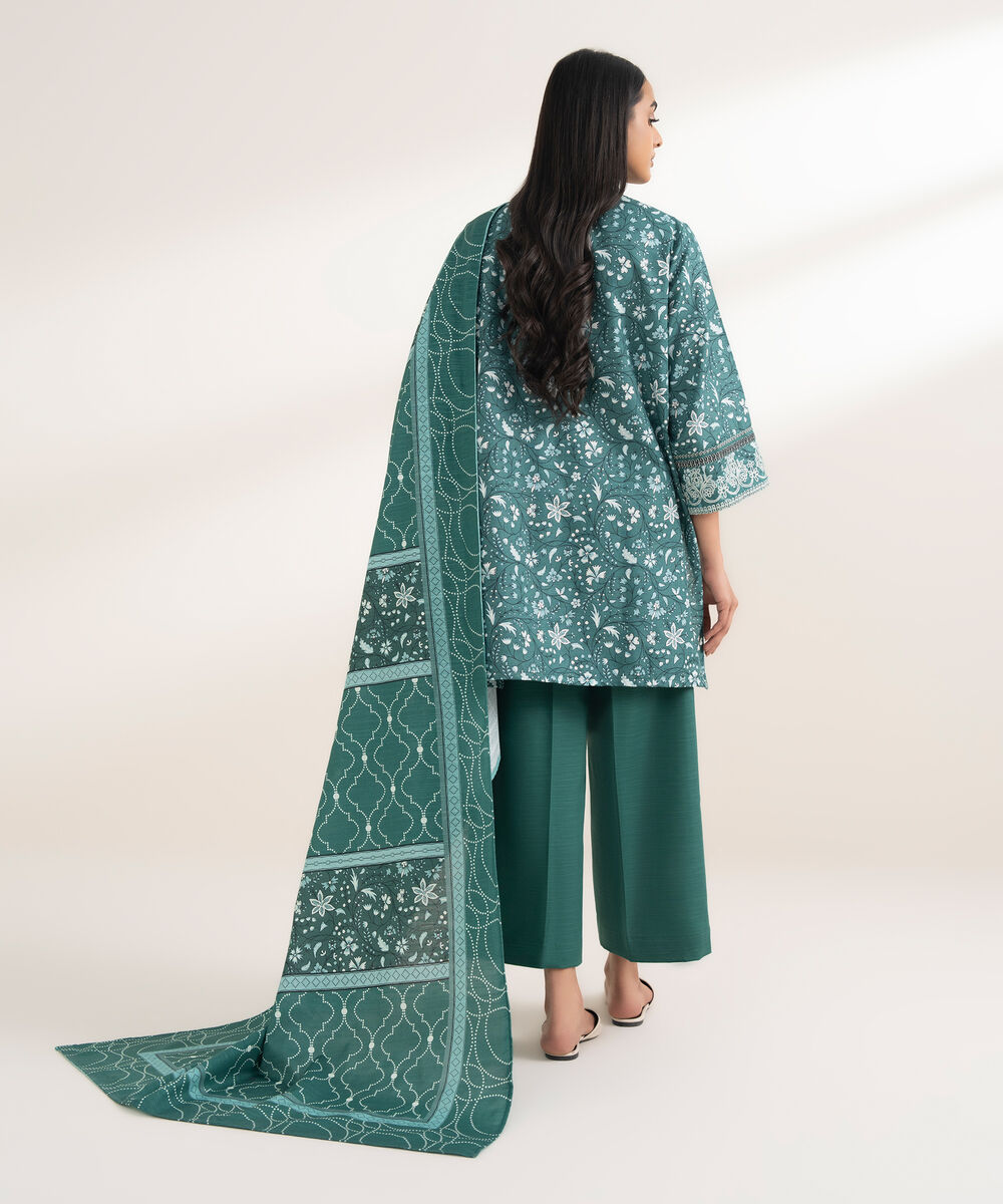 Women's RTW Khaddar Embroidered Green 3 Piece Suit