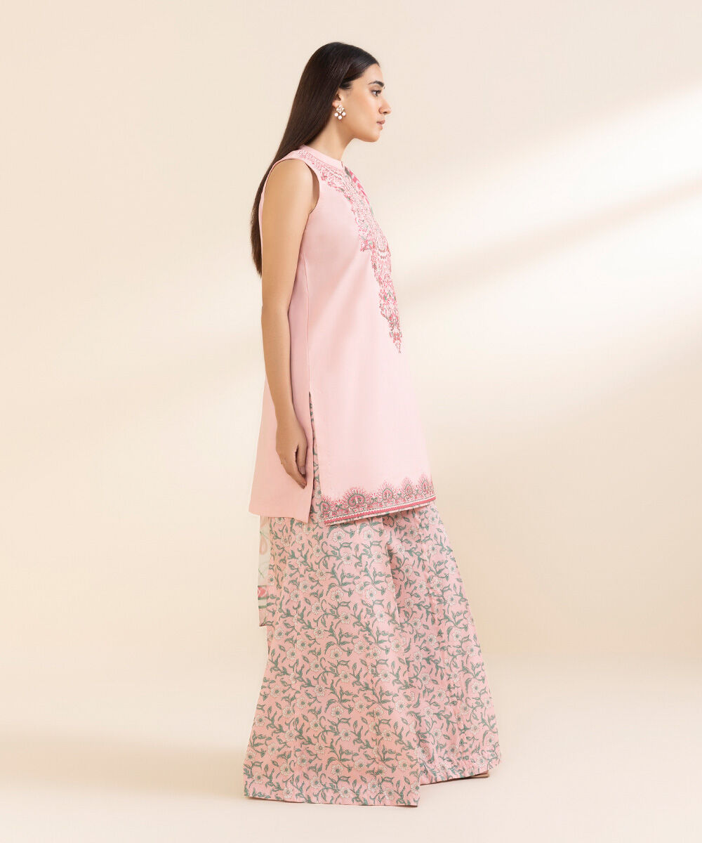 Unstitched Women's Embroidered Textured Lawn Pink Three Piece Suit