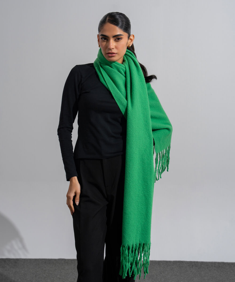 Women's Western Wear Green Polyester Solid Woolen Scarf