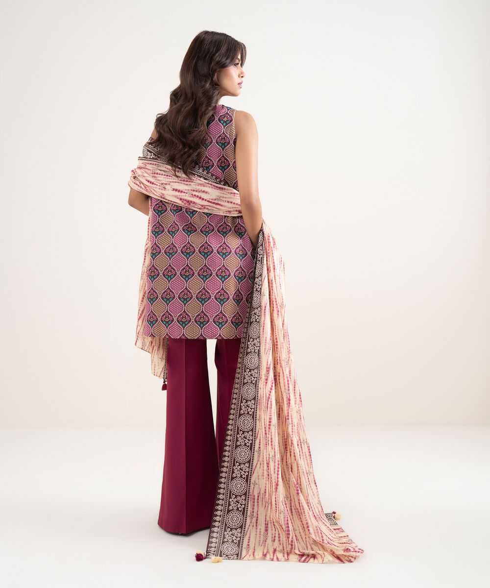 Women's Unstitched Lawn Pink Embroidered 3 Piece Suit