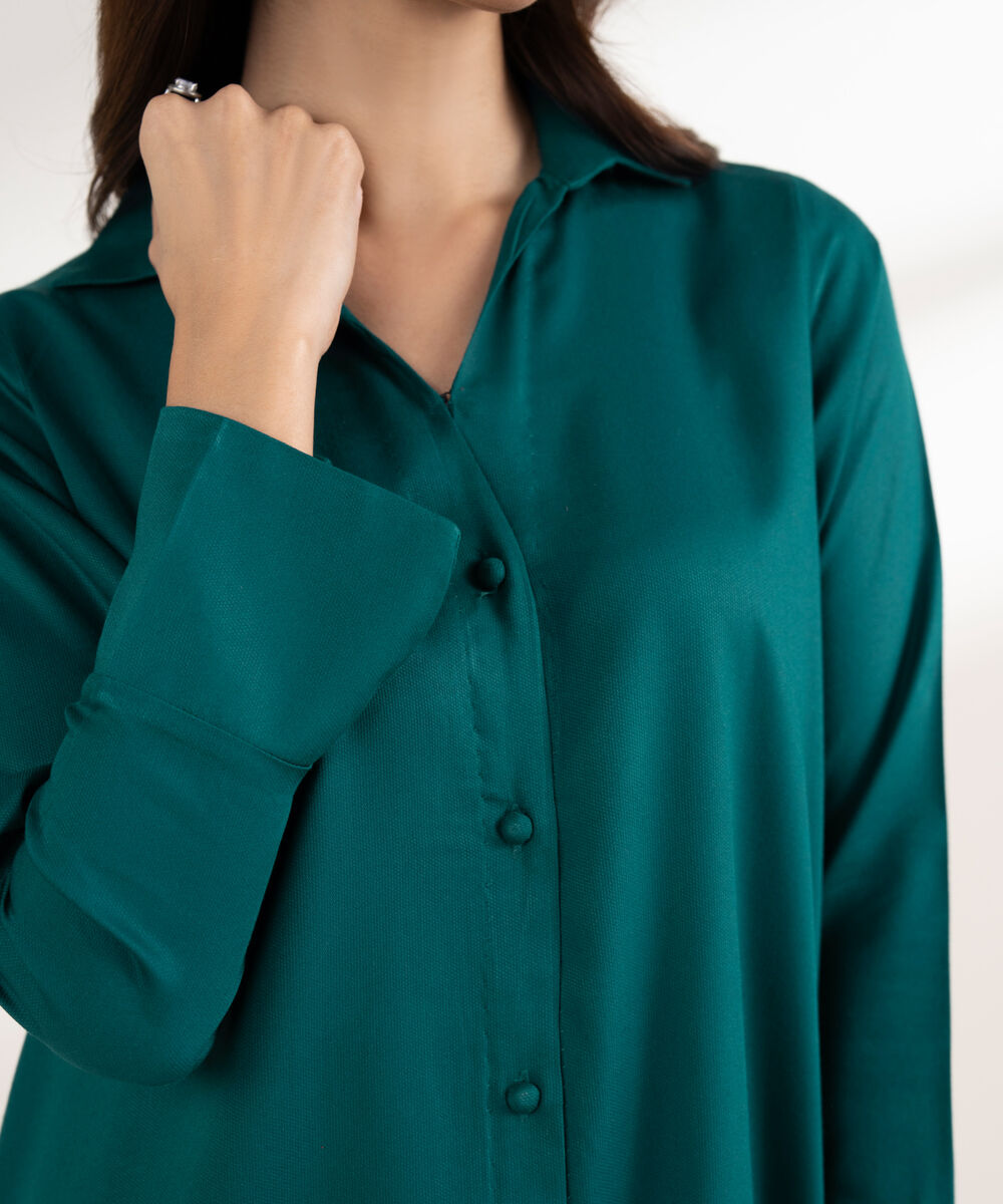 Women's RTW Bedford Solid Button Down Blue Shirt