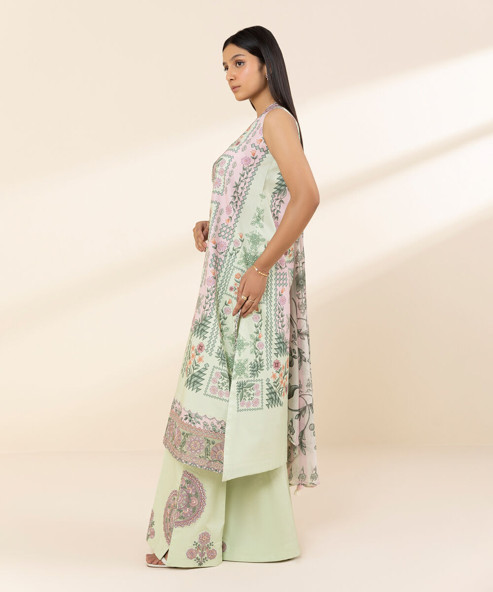 U3PESG25V521 Unstitched 3 PC U3PESG25V521