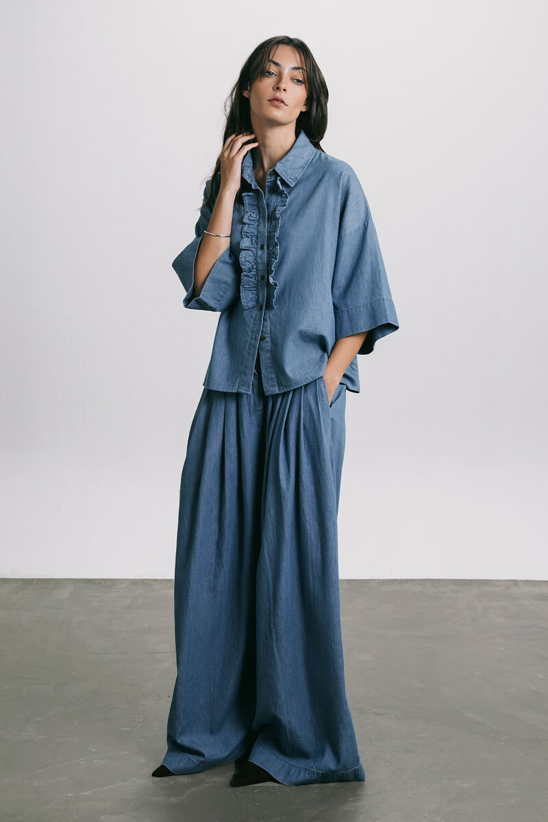 Wide-Leg Pleated Trousers