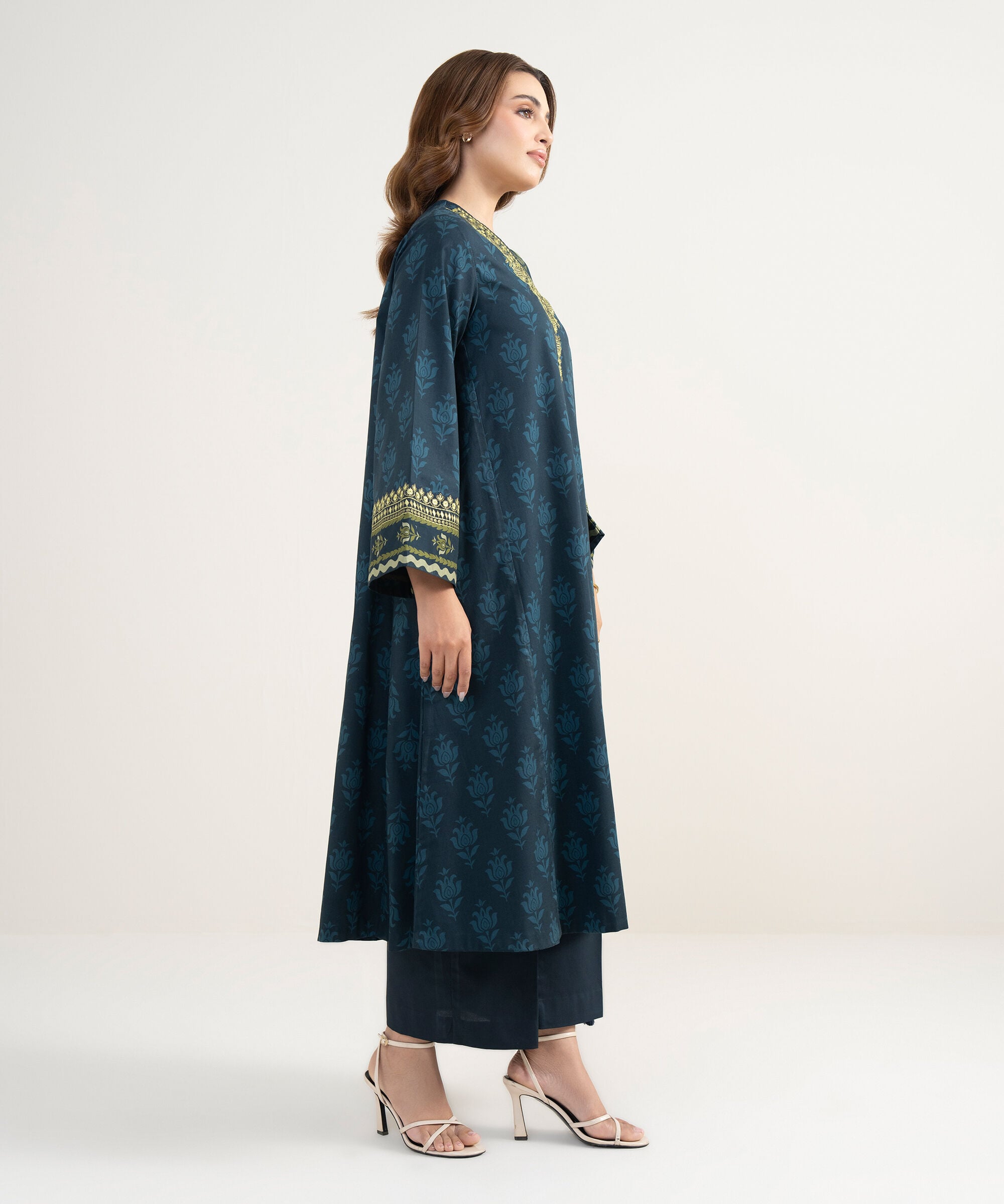 Unstitched 3 Pc Lawn EDDS26V311TS
