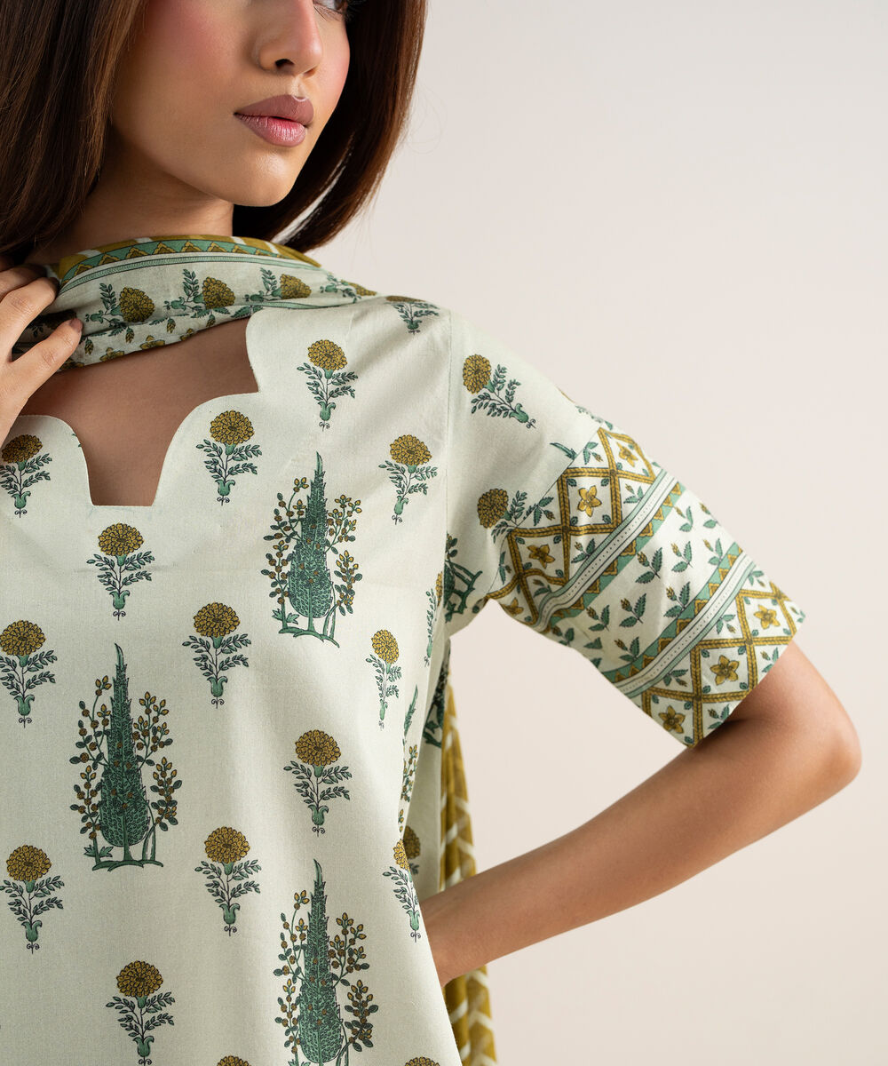 Women's Unstitched Lawn Printed Off White 3 Piece Suit