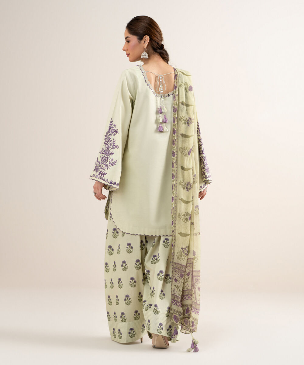 Women's Unstitched Textured Lawn Embroidered Off White 3 Piece Suit