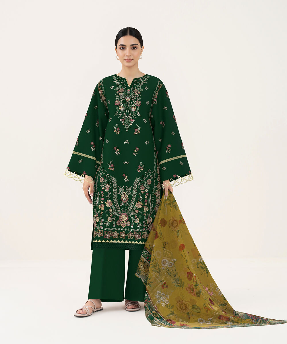 Women's Unstitched Self Jacquard Green Embroidered 3 Piece Suit