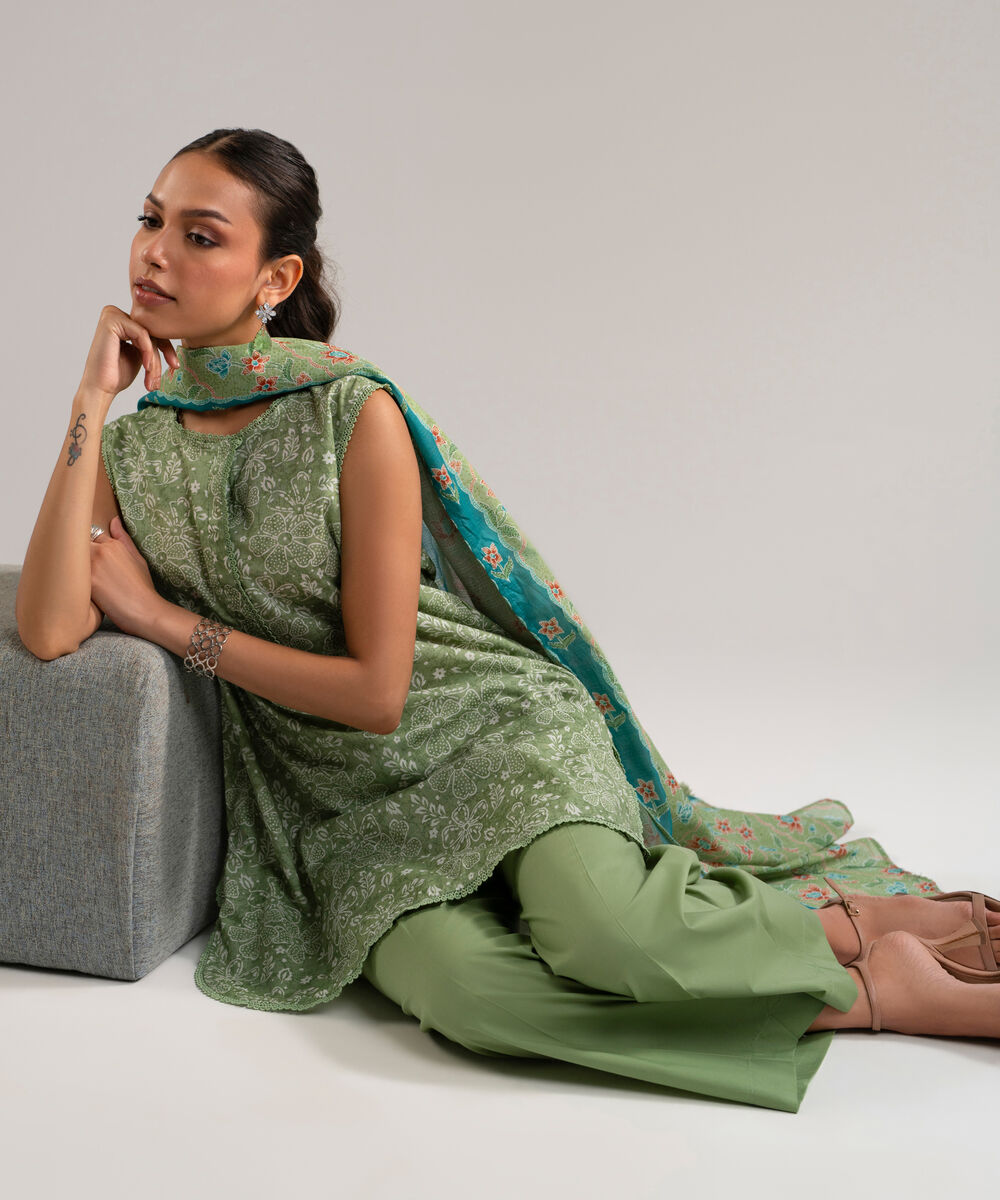 Women's RTW Slub Lawn Printed Green 3 Piece Suit