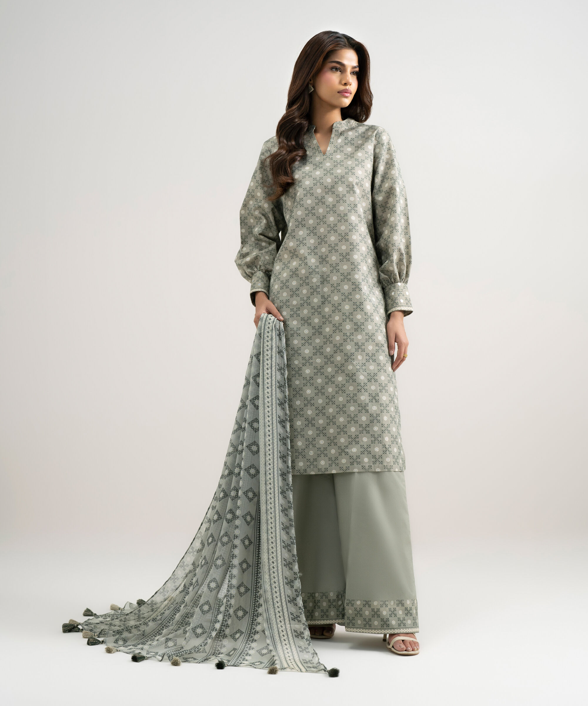 Unstitched 3 PC 3PDYS26V1159
