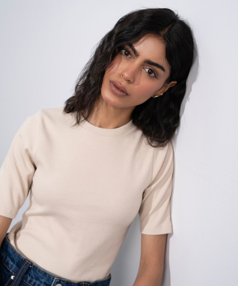 Women's Beige T-Shirt With Lettuce Trims