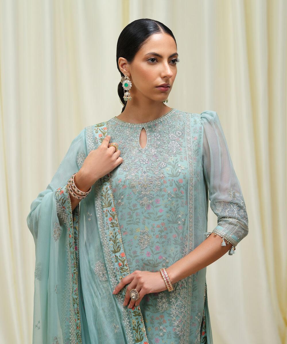 Women's Unstitched Crinkle Chiffon Dyed Three Piece Suit