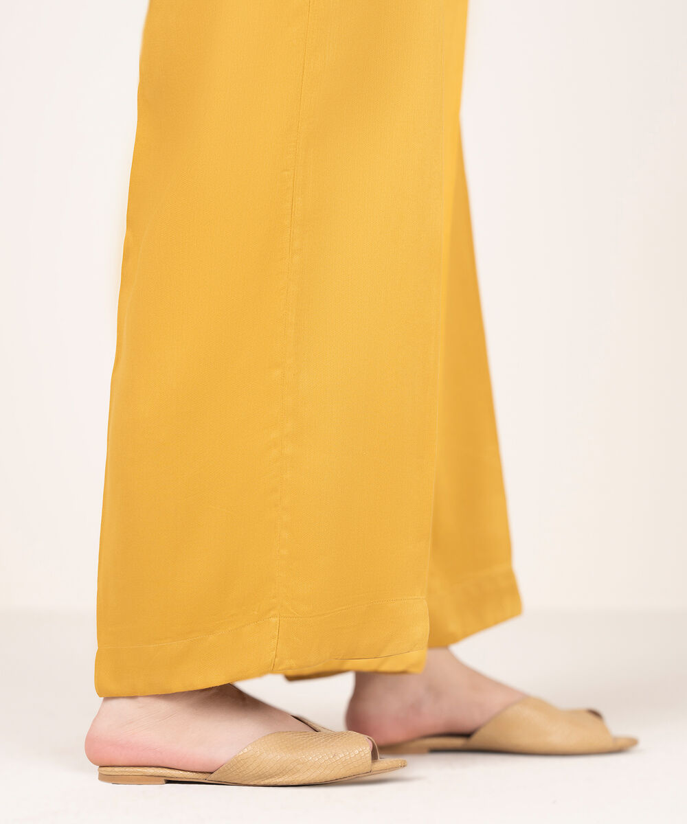 Women's RTW Bedford Solid Yellow Culottes
