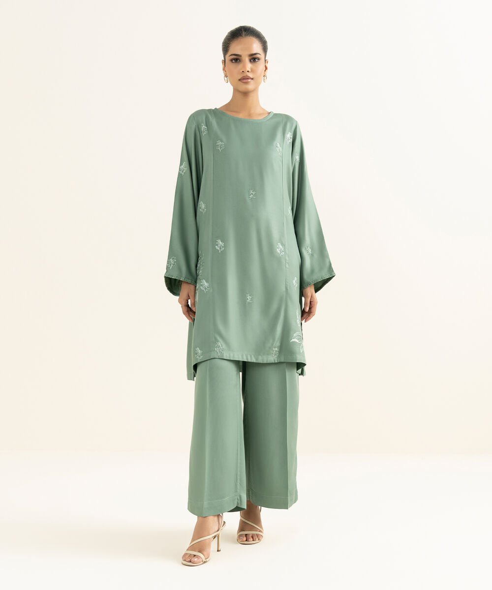 Women's RTW Bedford  Embroidered Sage Green Straight Shirt