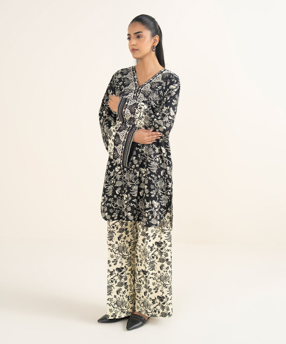 Women's RTW Herringbone Embroidered Black A-Line Shirt