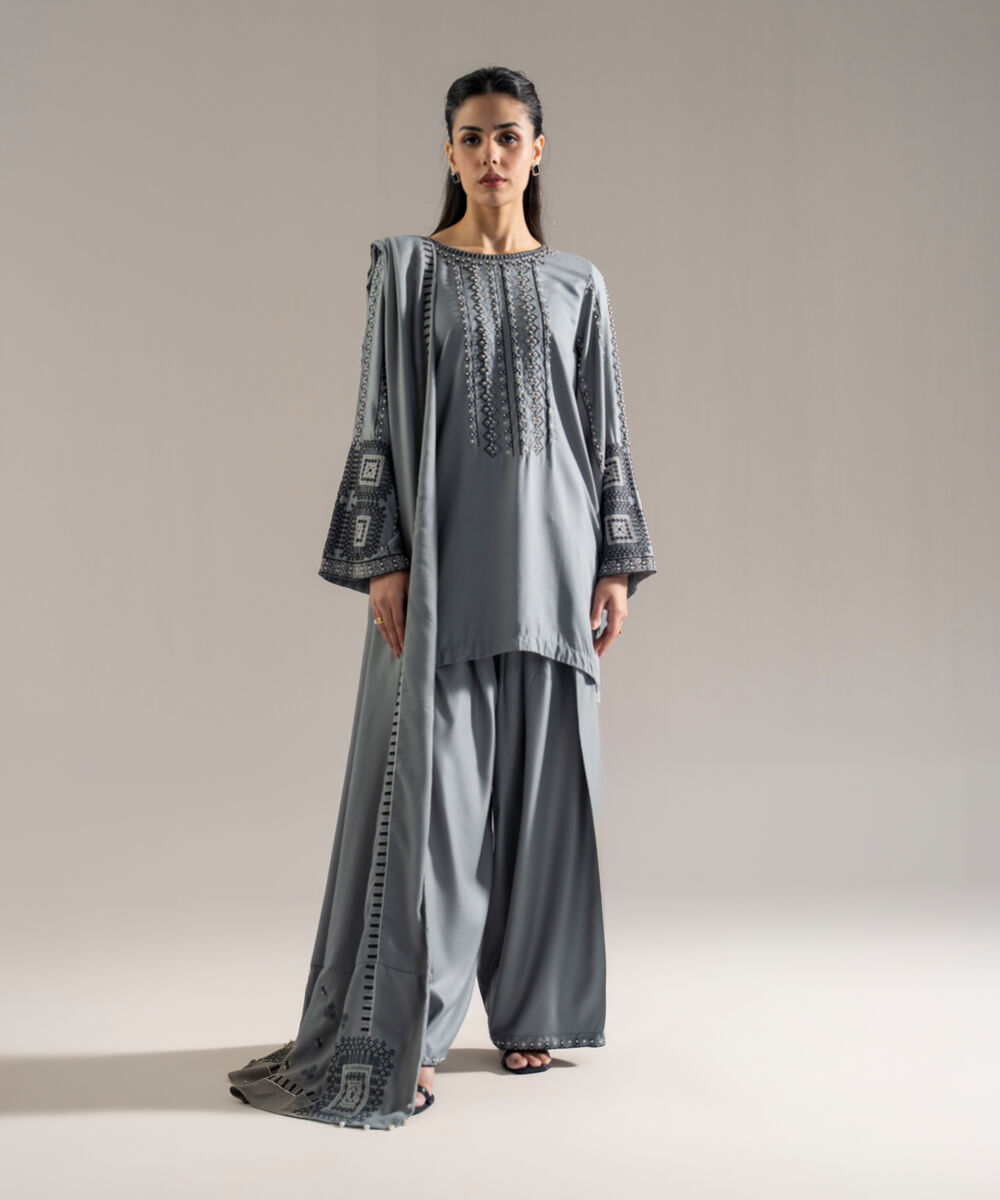 Women's RTW Poly Viscose Solid Grey Shawl