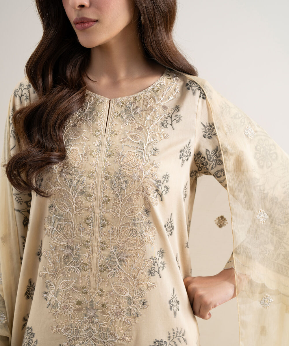 Women's Unstitched Extra Weft Jacquard Embroidered Beige 3 Piece Suit