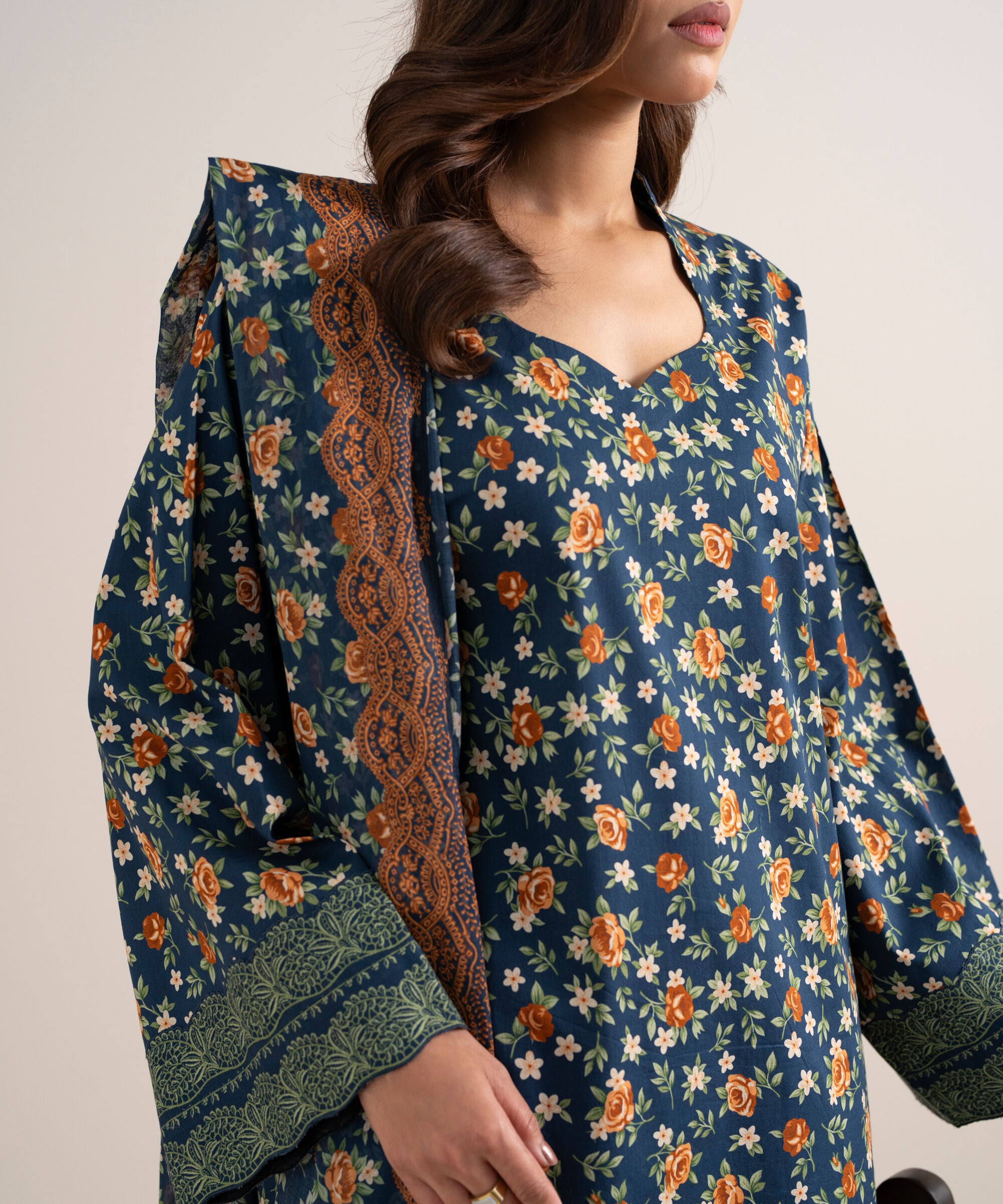 Unstitched 3 PC U2TDDS26V638