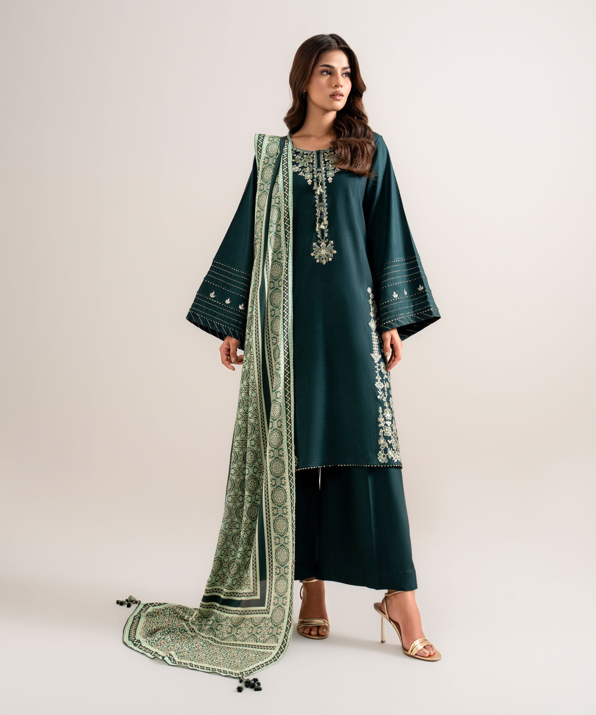 Retail Price: 6990/-PKR