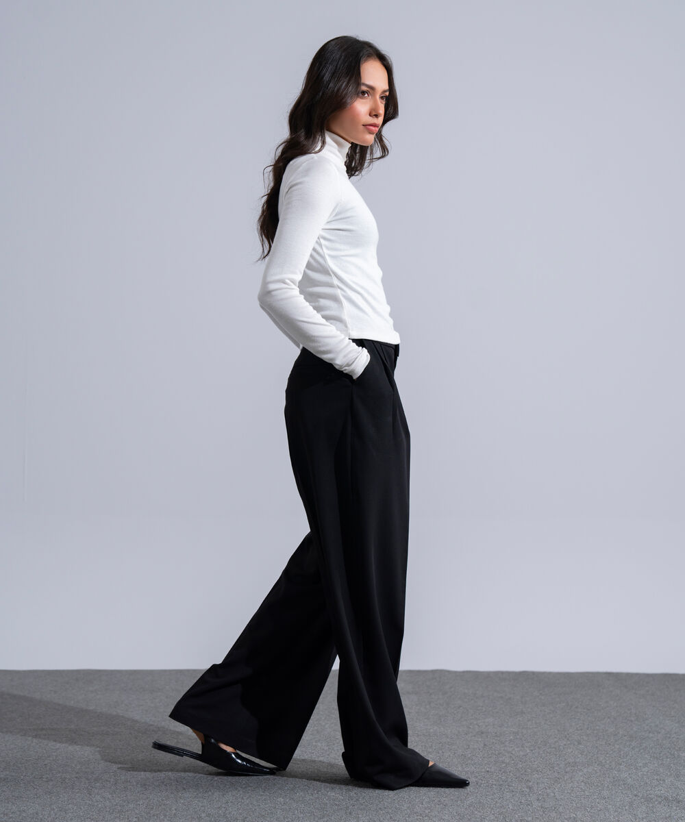 Women's Western Wear White Viscose Turtleneck Knit Top
