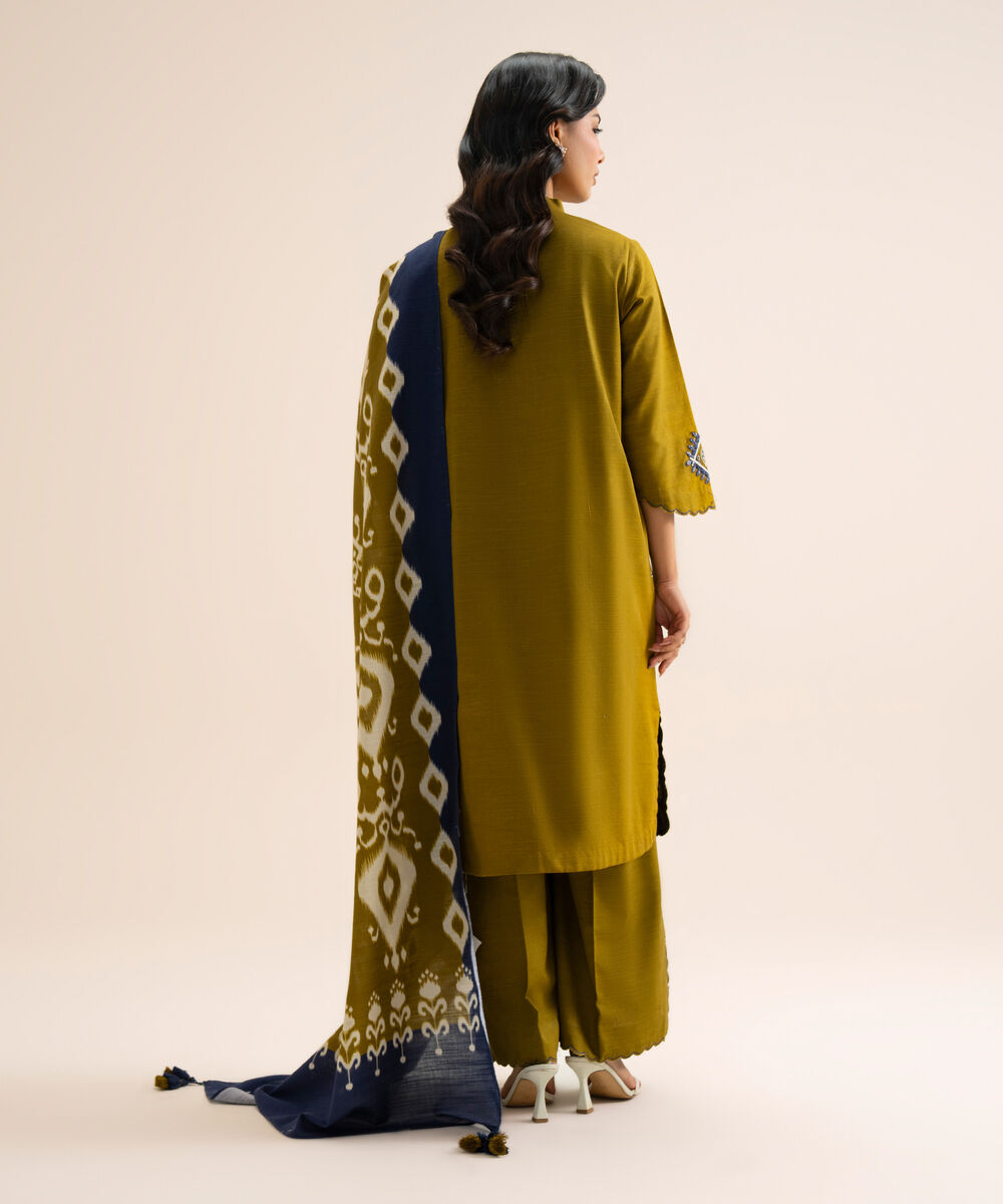 Women's Unstitched Light Khaddar Embroidered Green & Off White 3 Piece Suit