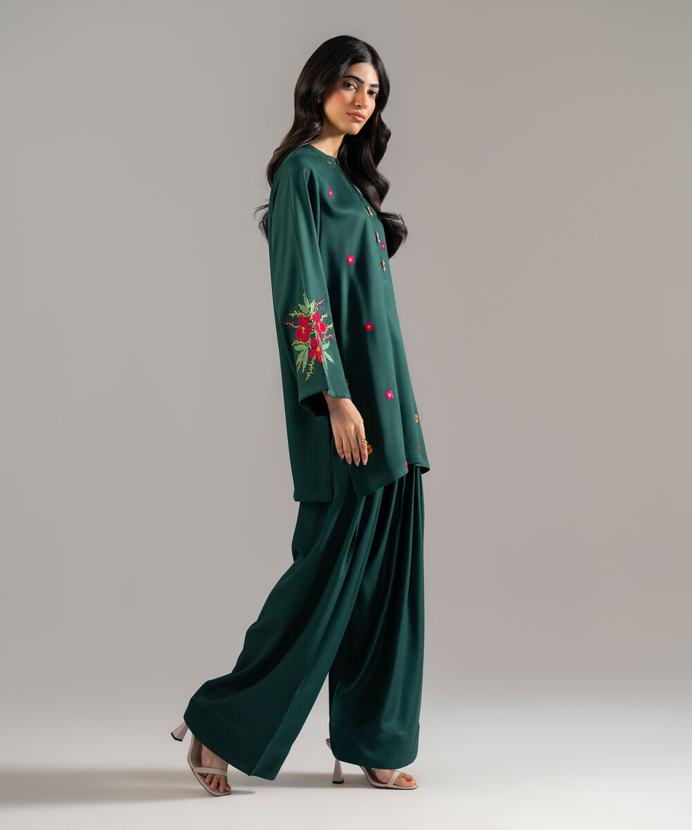 Women's RTW Bedford Solid Embroidered Green Straight Shirt
