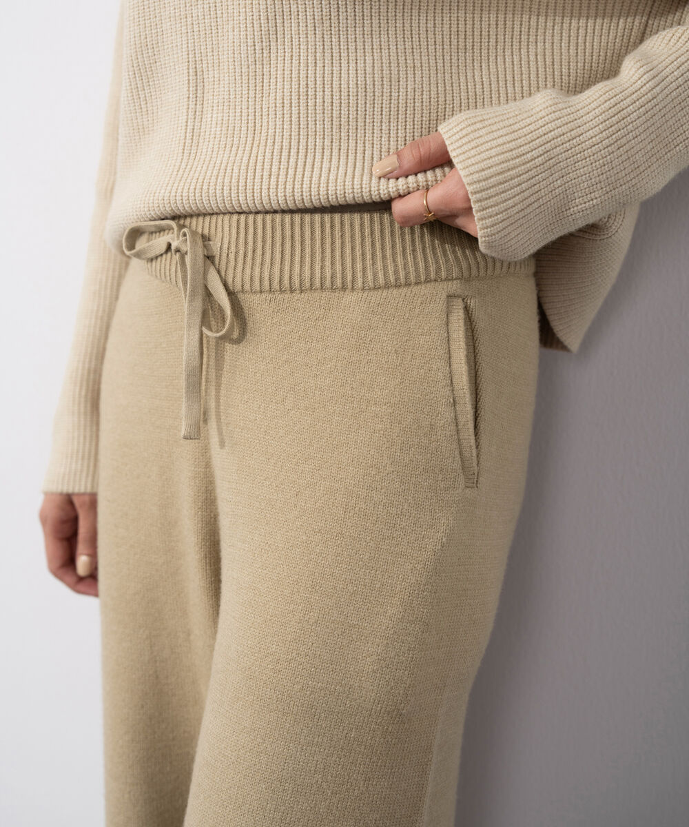 Women's Western Wear Beige Pull On Long Knit Trouser