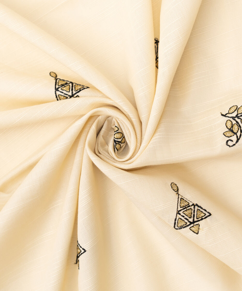 Light Khaddar Embroidered Off White Dupatta