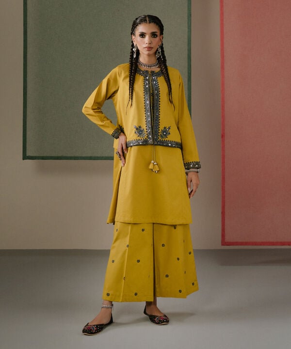 Embroidered Front-open Jacket null
