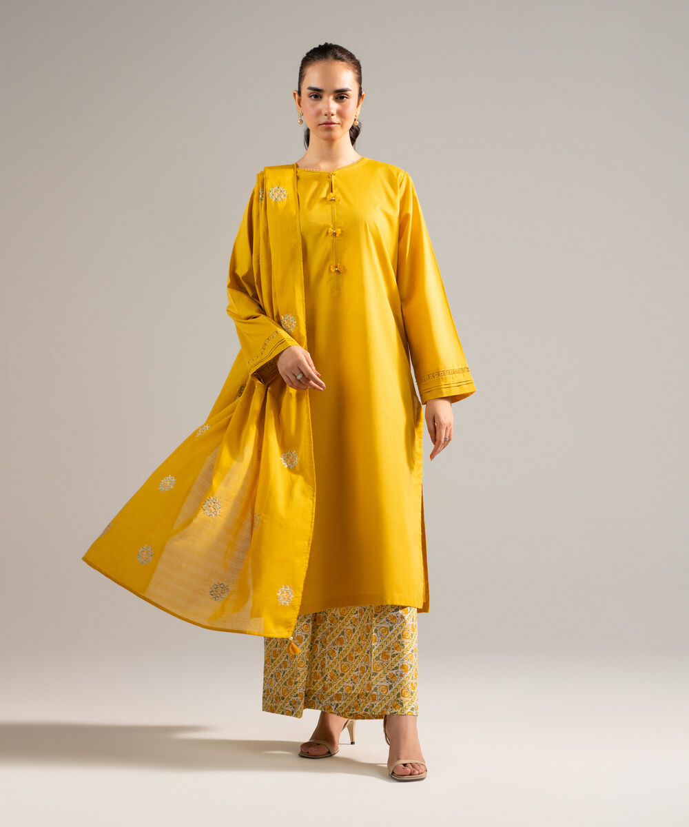 Women's RTW Crosshatch Solid Yellow 3 Piece Suit