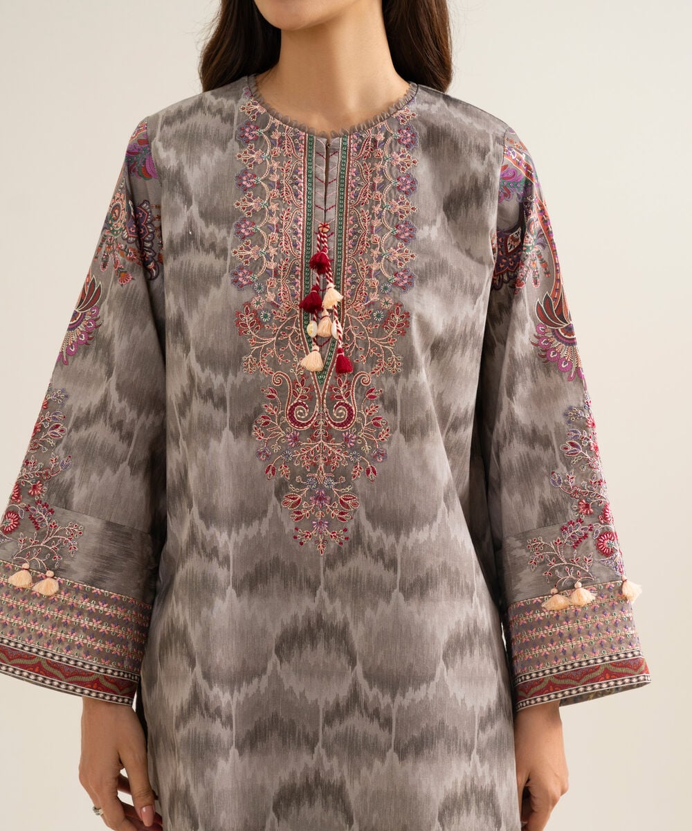 Women's Unstitched Blended Chiffon Printed Grey & Multi 3 Piece Suit