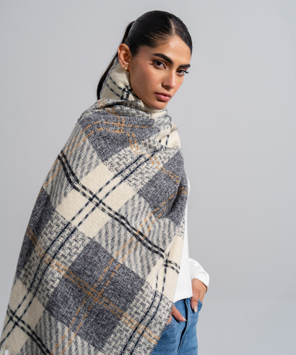 Women's Western Wear Black And White Polyester Checkered Woolen Scarf
