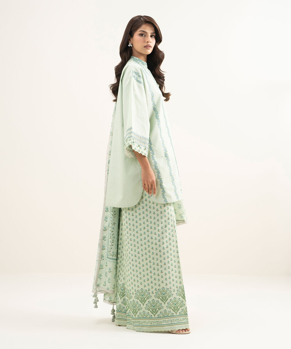 Women's Unstitched Lawn Embroidered Green 3 Piece Suit
