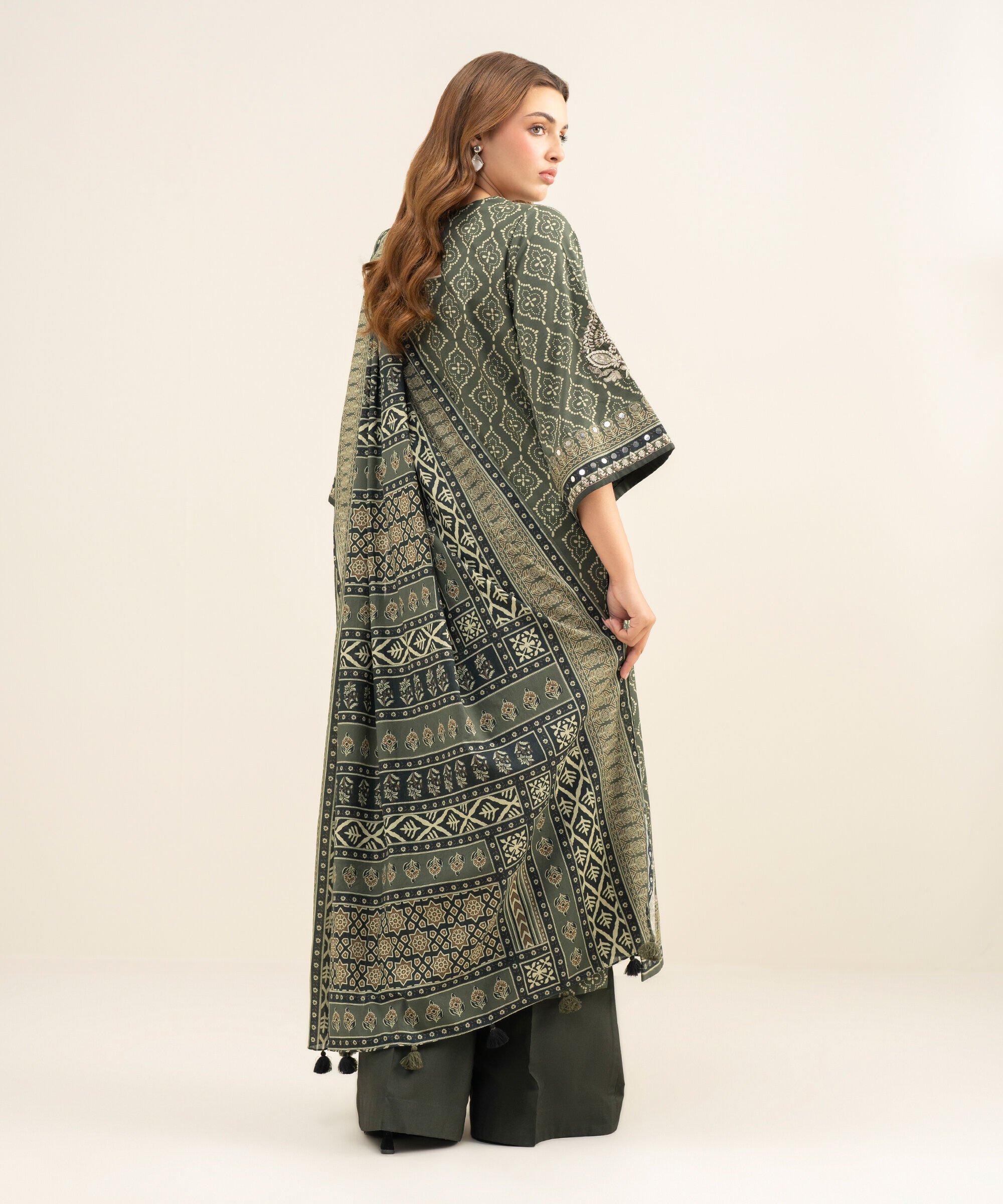 Unstitched 3 PC 3PEDYS26V391 i Sapphire PK