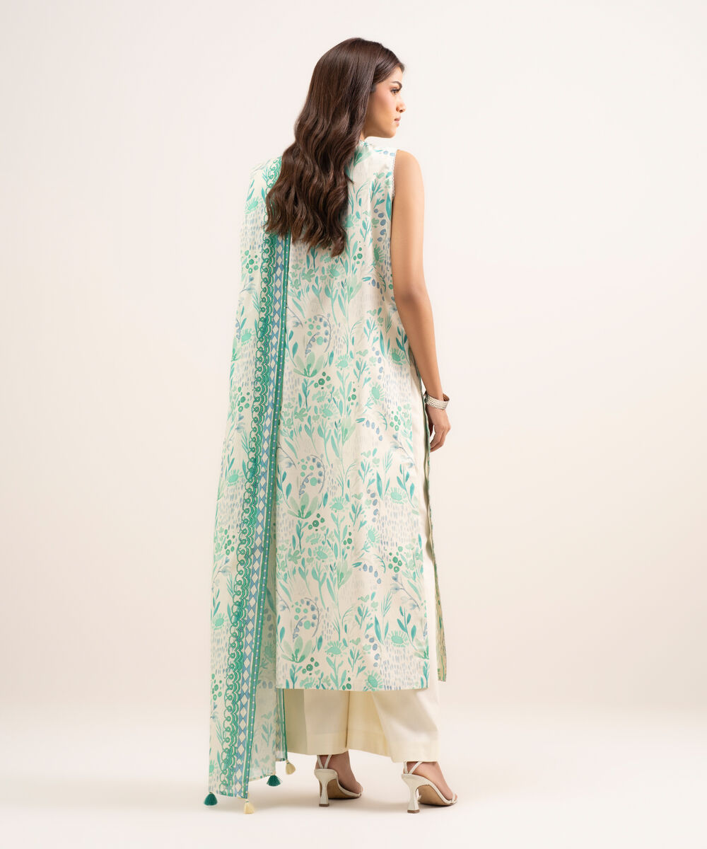 Women's Unstitched Lawn Embroidered Green 3 Piece Suit