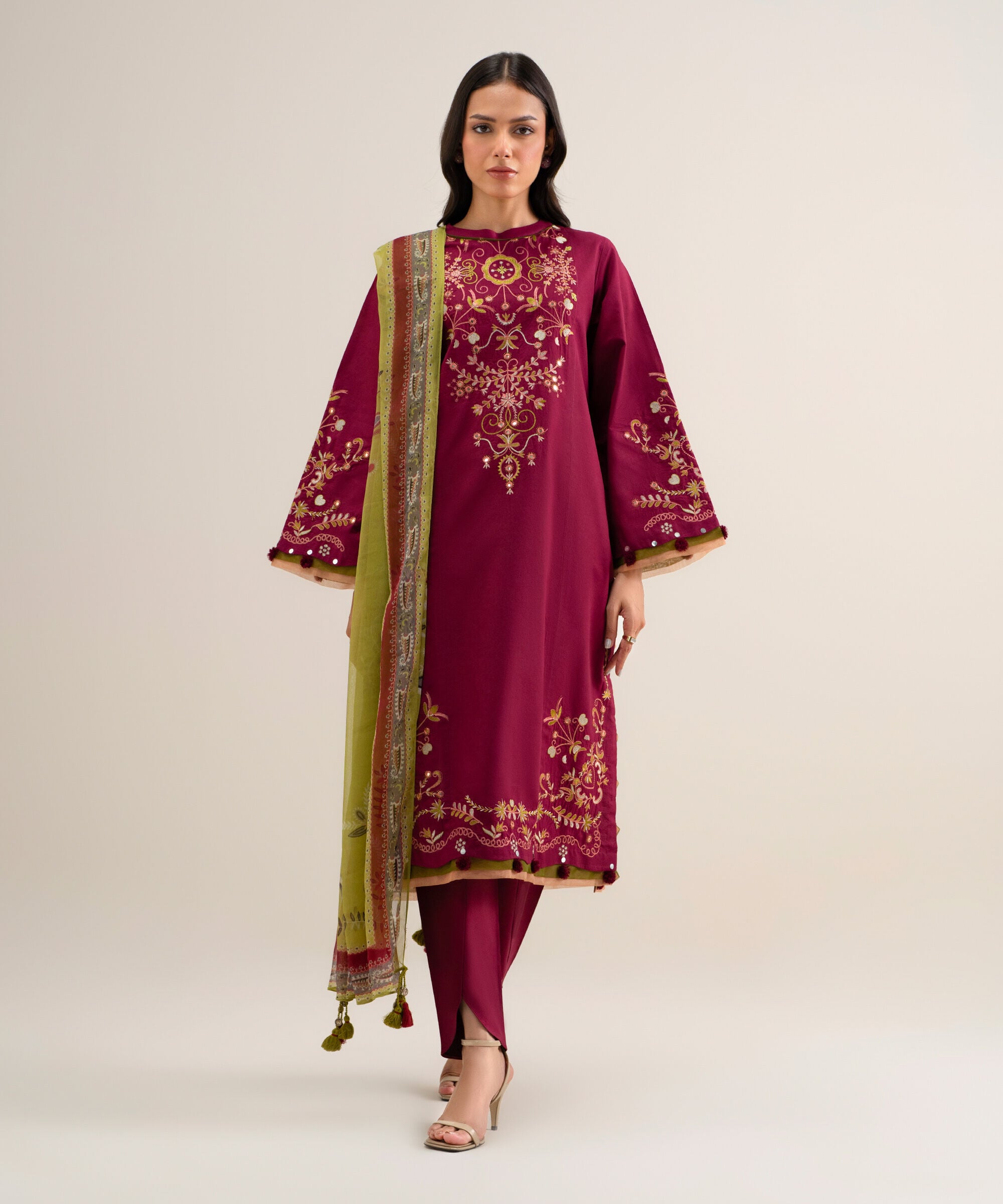 Retail Price: 7590/-PKR