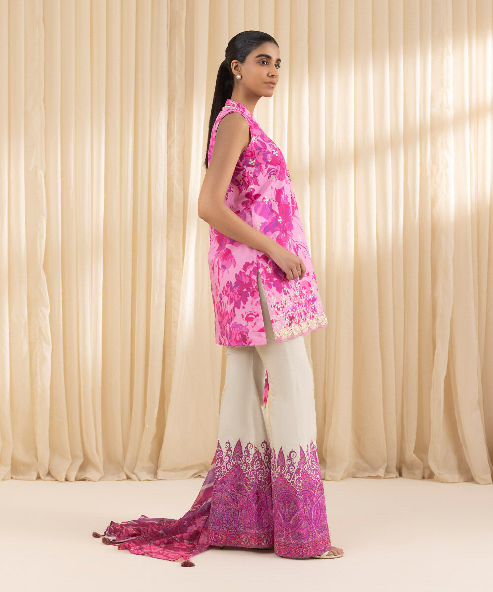 Unstitched Women's Embroidered Lawn Pink Three Piece Suit