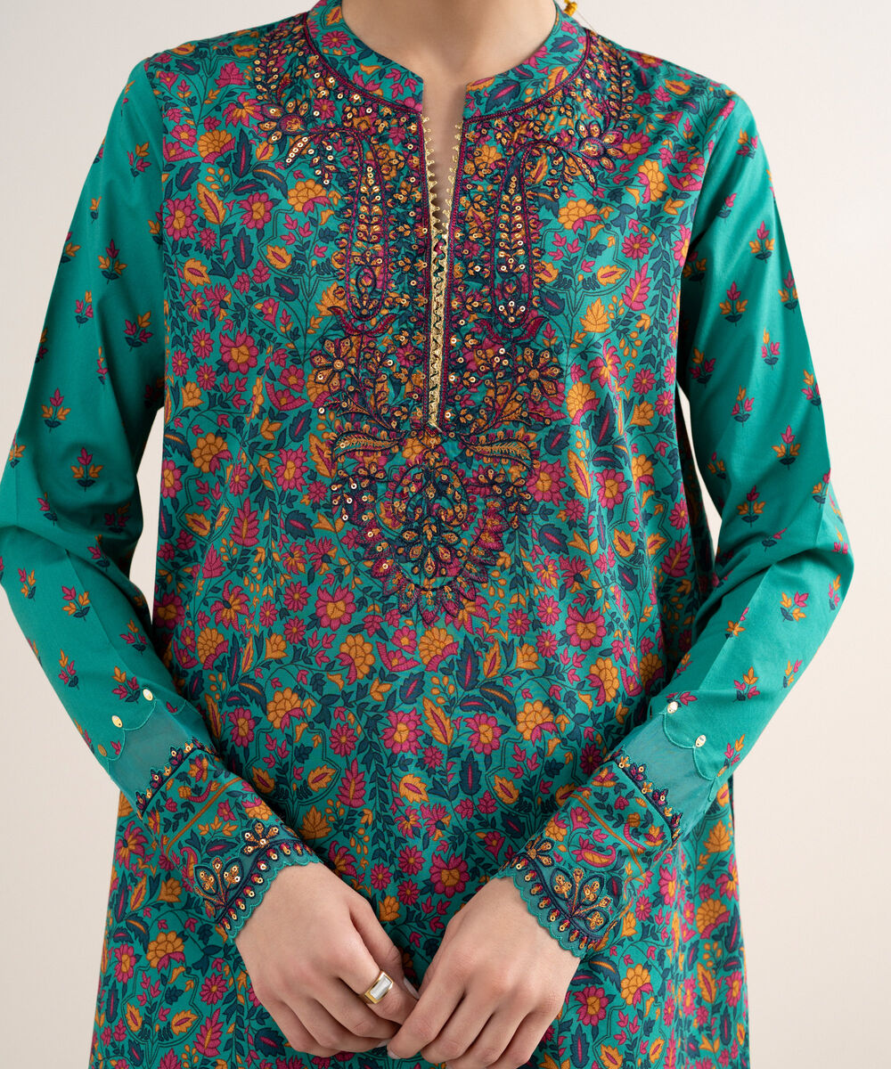 Women's Unstitched Lawn Embroidered Green 3 Piece Suit