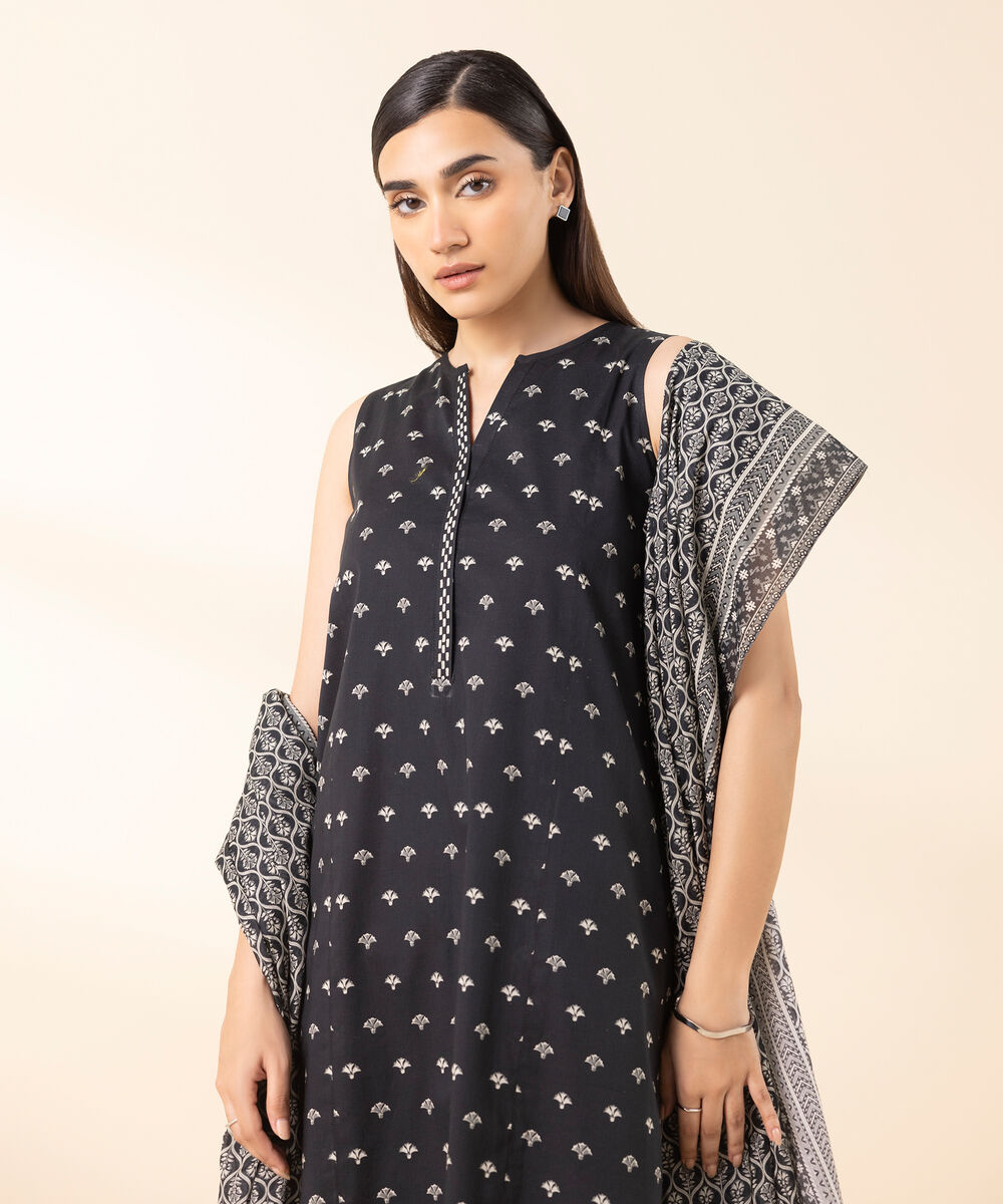 Women's Unstitched Lawn Printed Black 3 Piece Suit