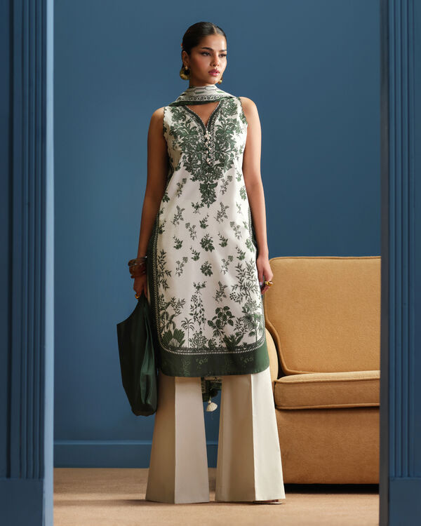 3 Piece - Embroidered Lawn Suit