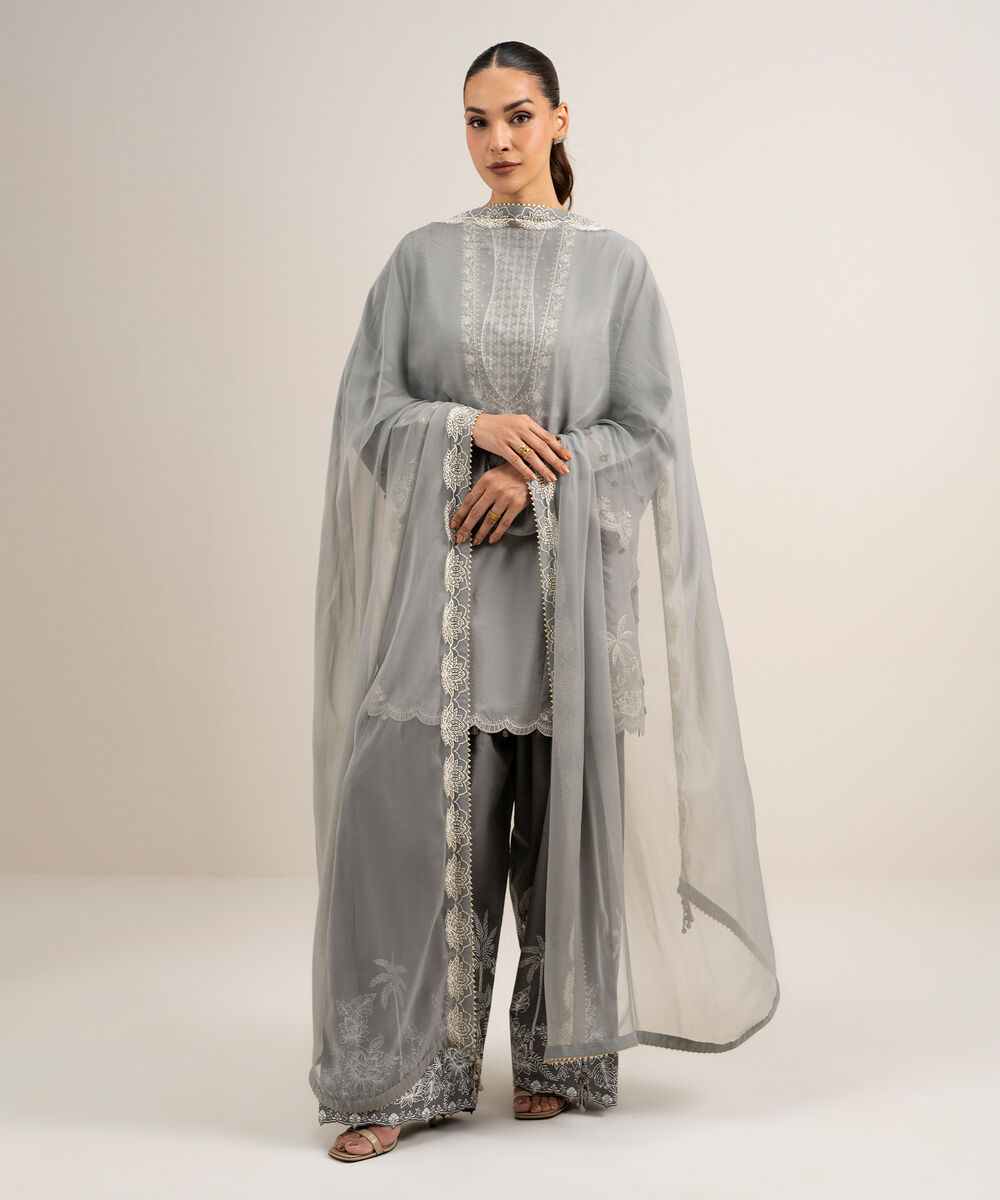 Women's Unstitched Slub Lawn Embroidered Grey 3 Piece Suit