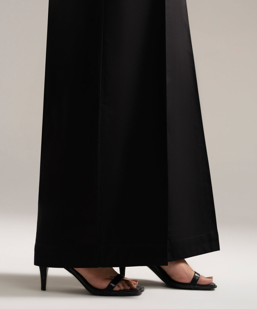 Women's RTW Cambric Solid Black Culottes