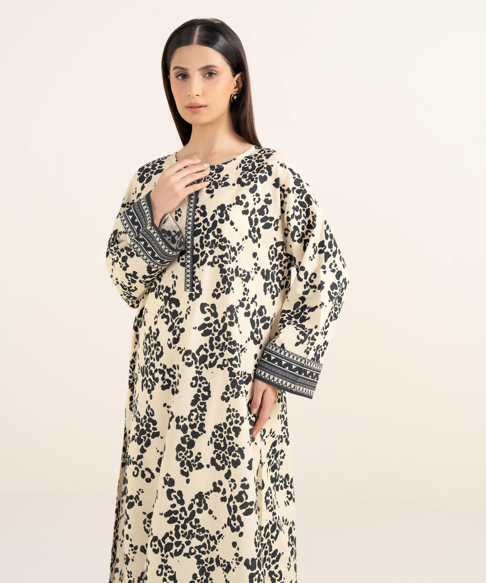 Women's RTW Cambric Off White Printed A-Line Shirt