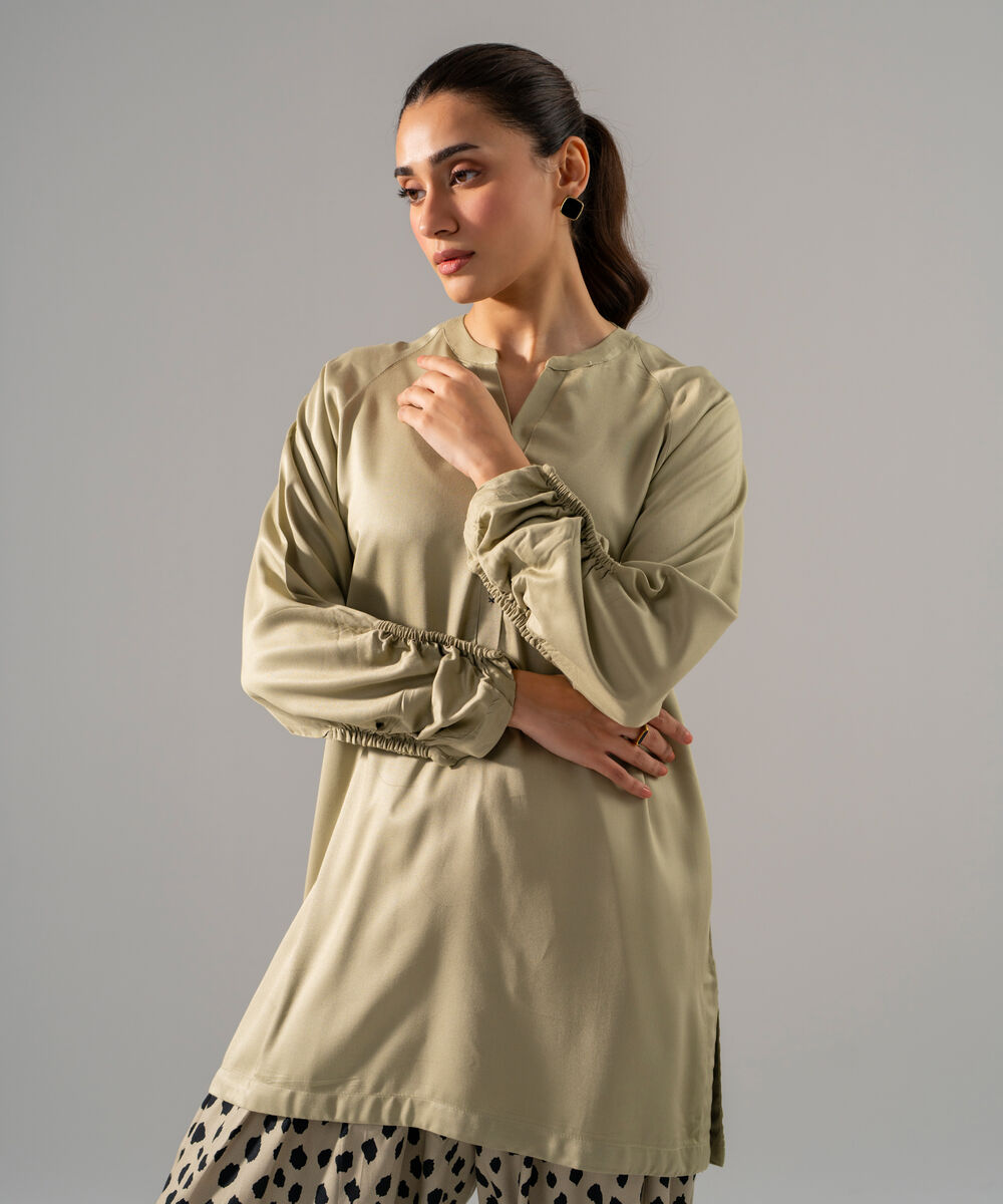 Women's RTW Bedford Solid Muted Green Straight Shirt